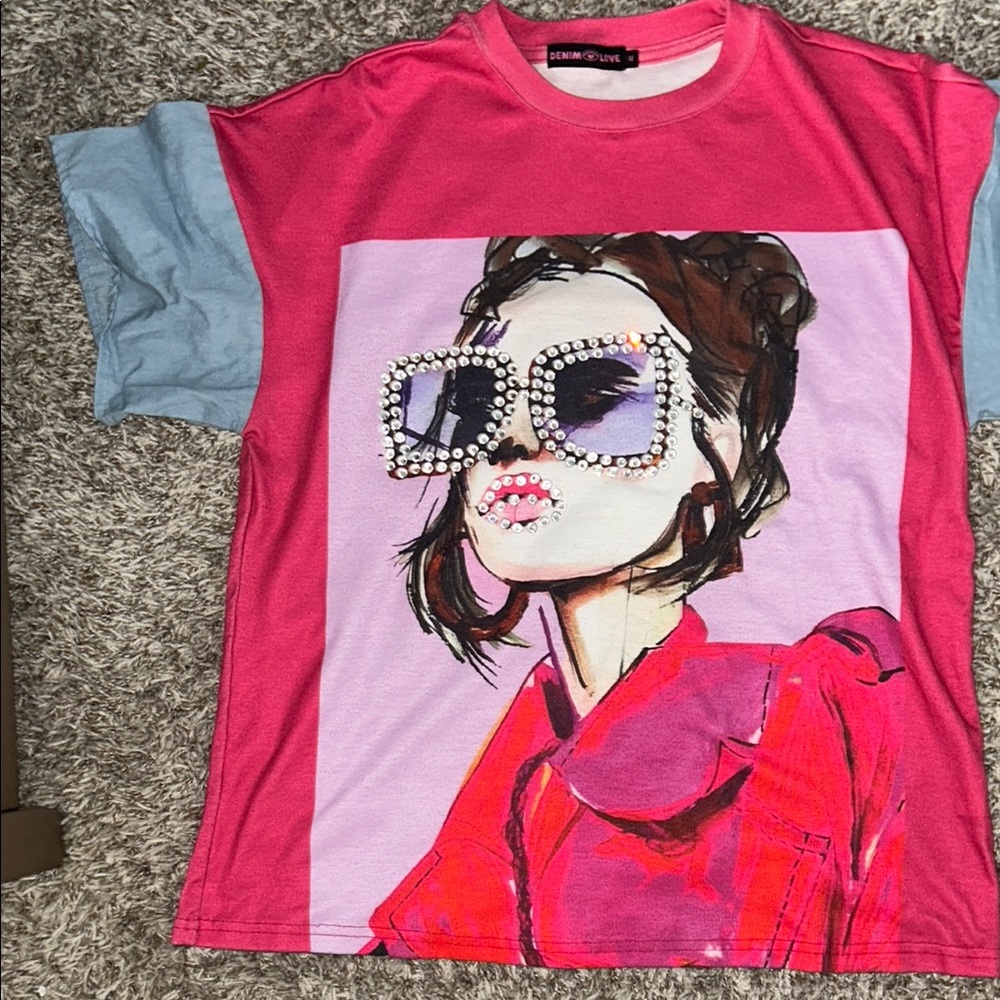 Vibrant Pink and Blue Short Sleeve Tee with Graphic Print